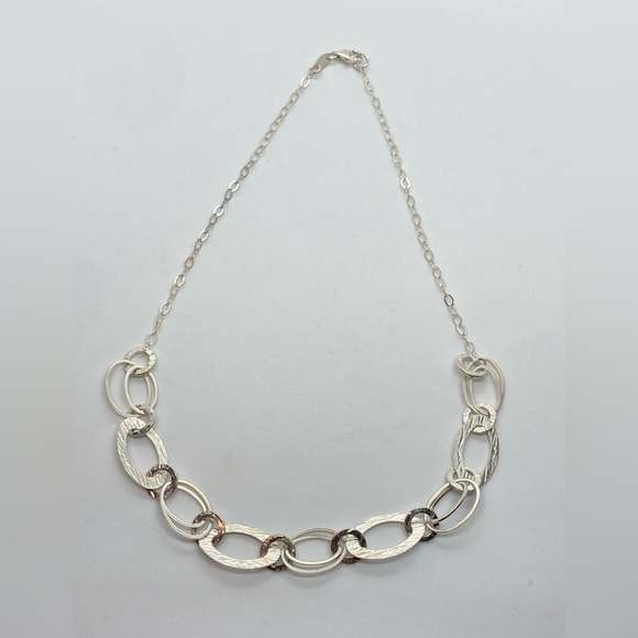 Vtg Sterling Silver Woodgrain Design Connected Hoops Circles Chain Necklace 18” - Picture 2 of 10